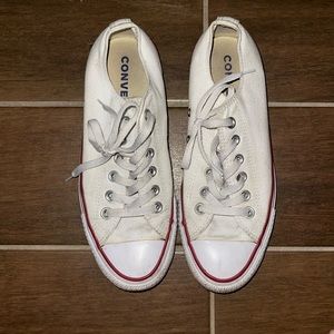 Converse-Chuck Taylor Low Tops